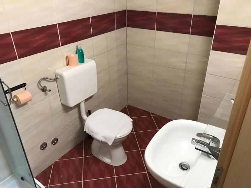Sobe Zimmer Frei Pozega Eksteriør billede