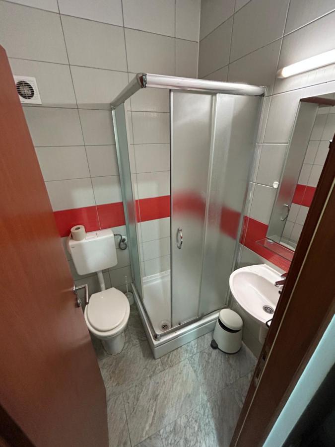 Sobe Zimmer Frei Pozega Eksteriør billede