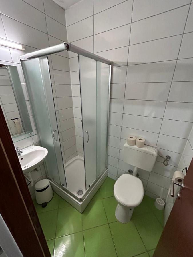 Sobe Zimmer Frei Pozega Eksteriør billede