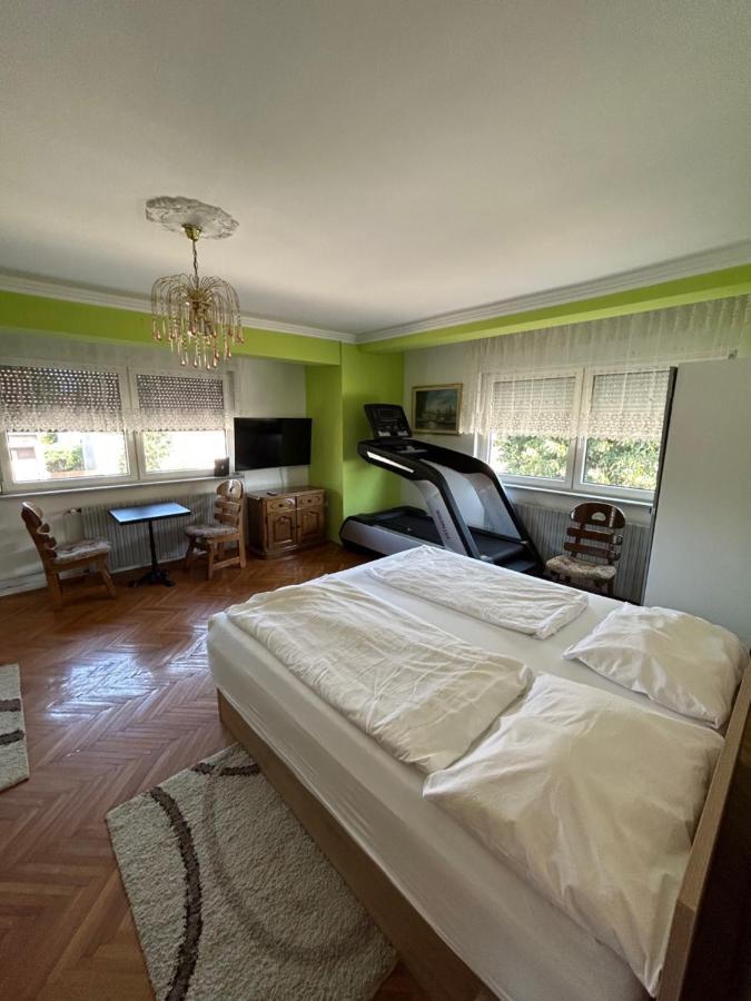 Sobe Zimmer Frei Pozega Eksteriør billede